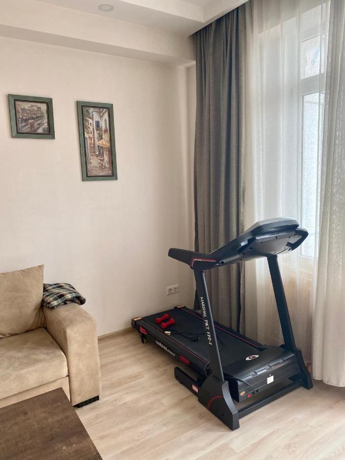 B-Lax Apartment Tbilisi Bagian luar foto