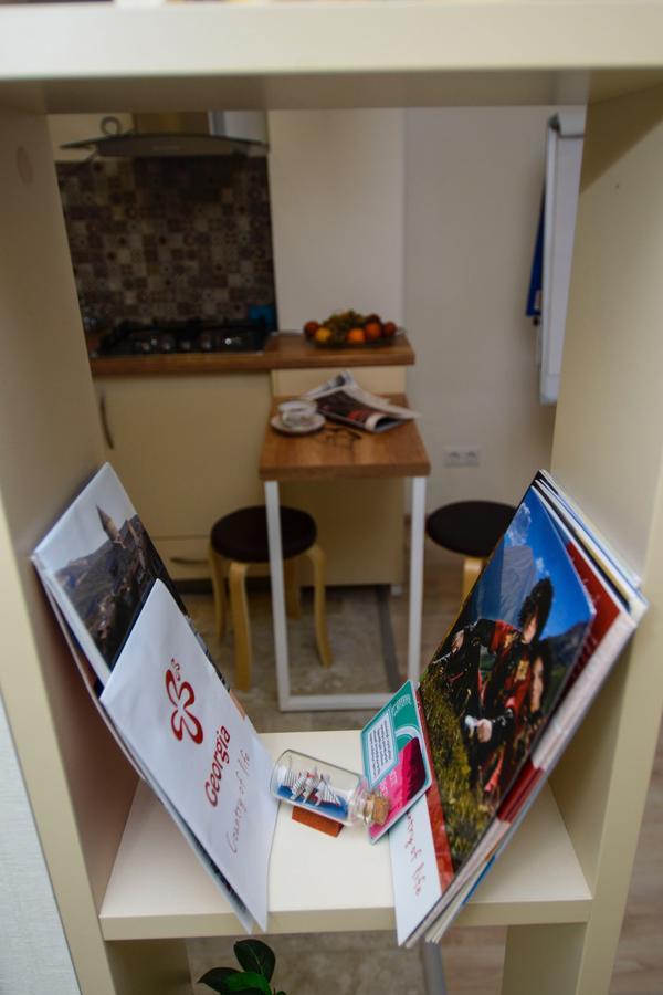 B-Lax Apartment Tbilisi Bagian luar foto