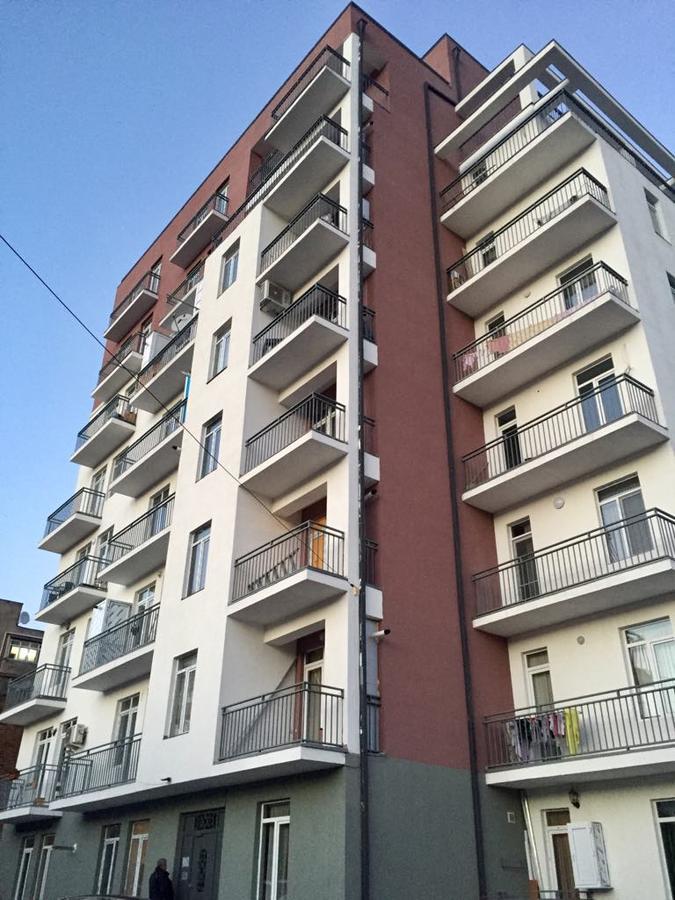 B-Lax Apartment Tbilisi Bagian luar foto